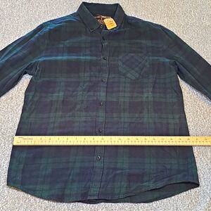 Comfort Outfitter Grinch Plaid Flannel Button Up Shirt Green/Black Pockets S
